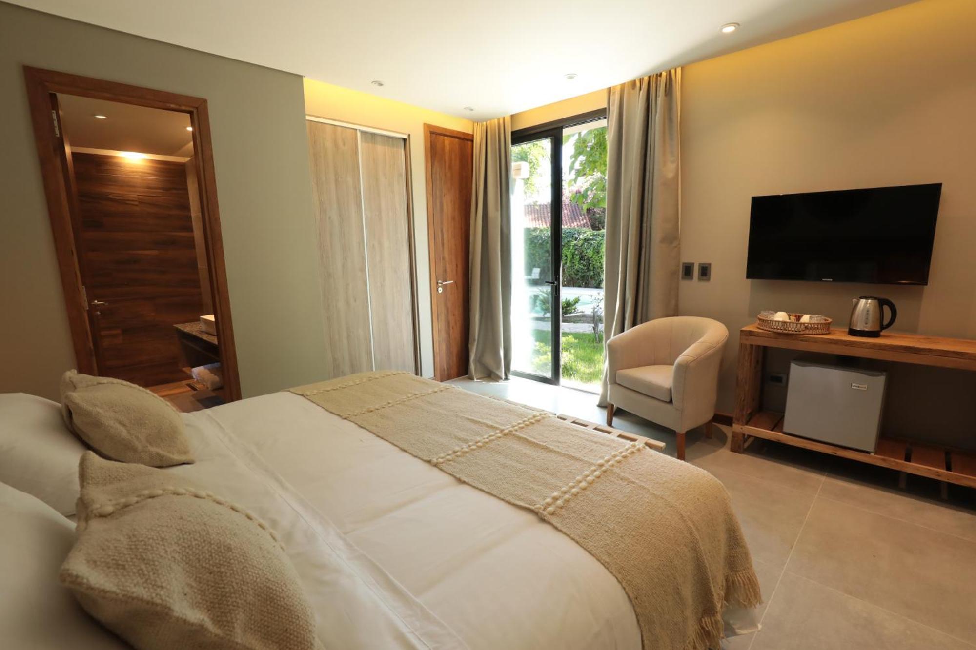 Heura Petit Hotel Lujan de Cuyo ภายนอก รูปภาพ