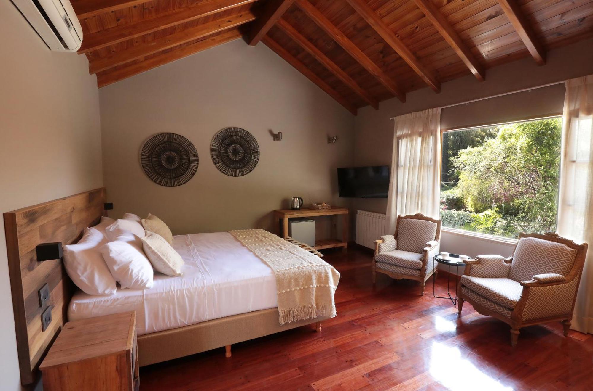 Heura Petit Hotel Lujan de Cuyo ภายนอก รูปภาพ